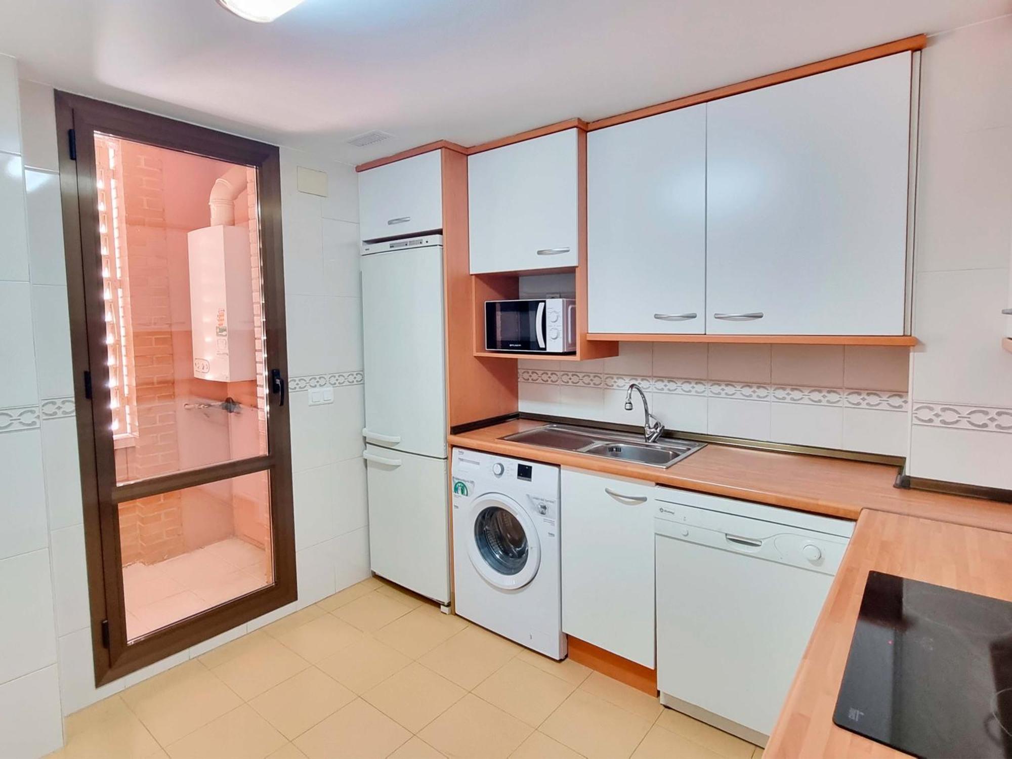 Apartamentos El Pilar Suites 3000 Zaragoza Exterior photo